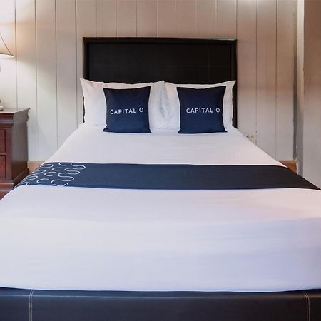 Capital O Hotel Villa Azura Tecate Kültér fotó
