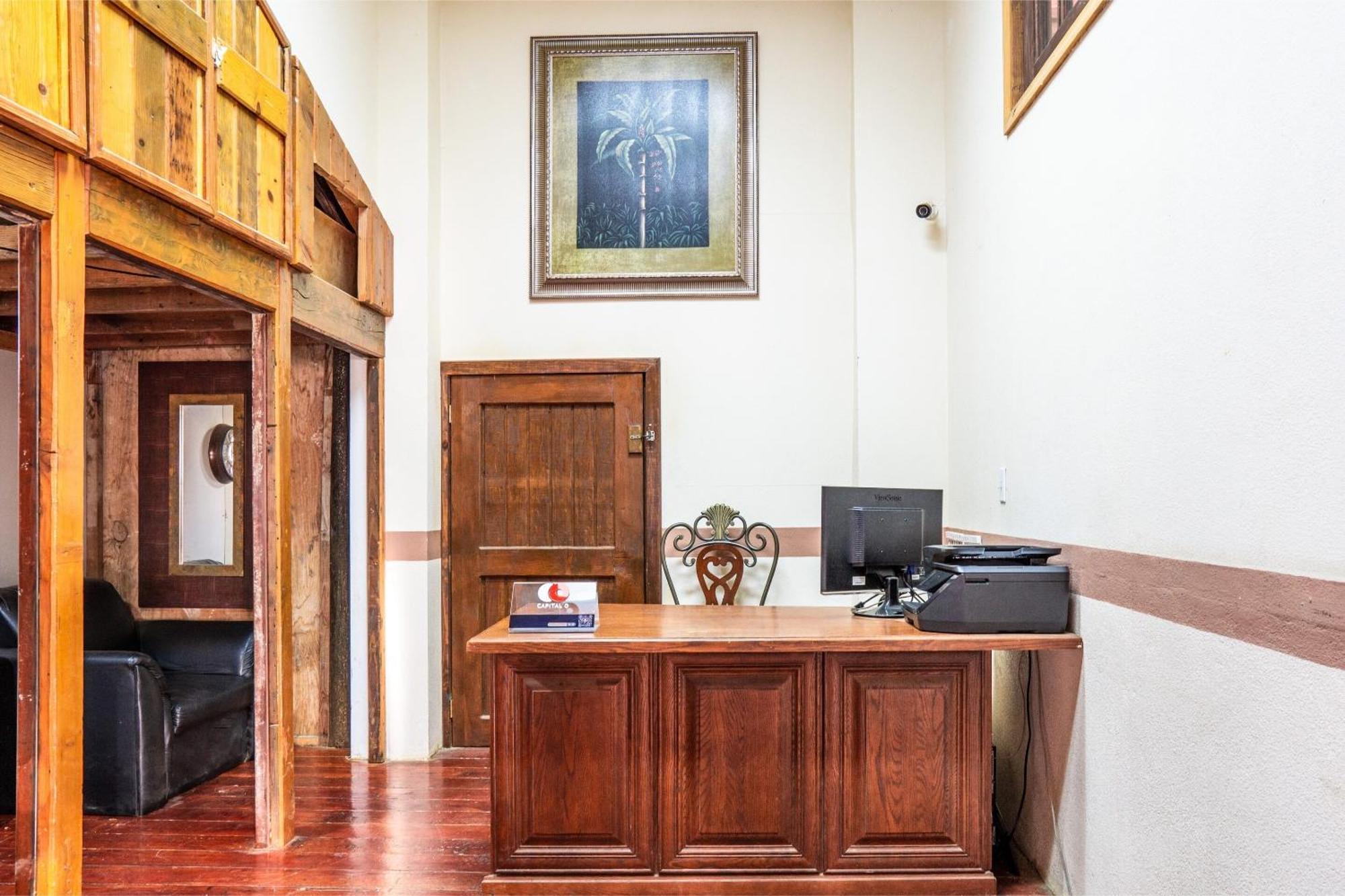 Capital O Hotel Villa Azura Tecate Kültér fotó